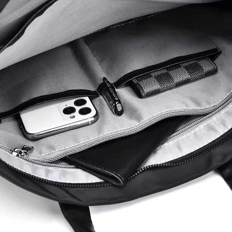 black tote bag pocket