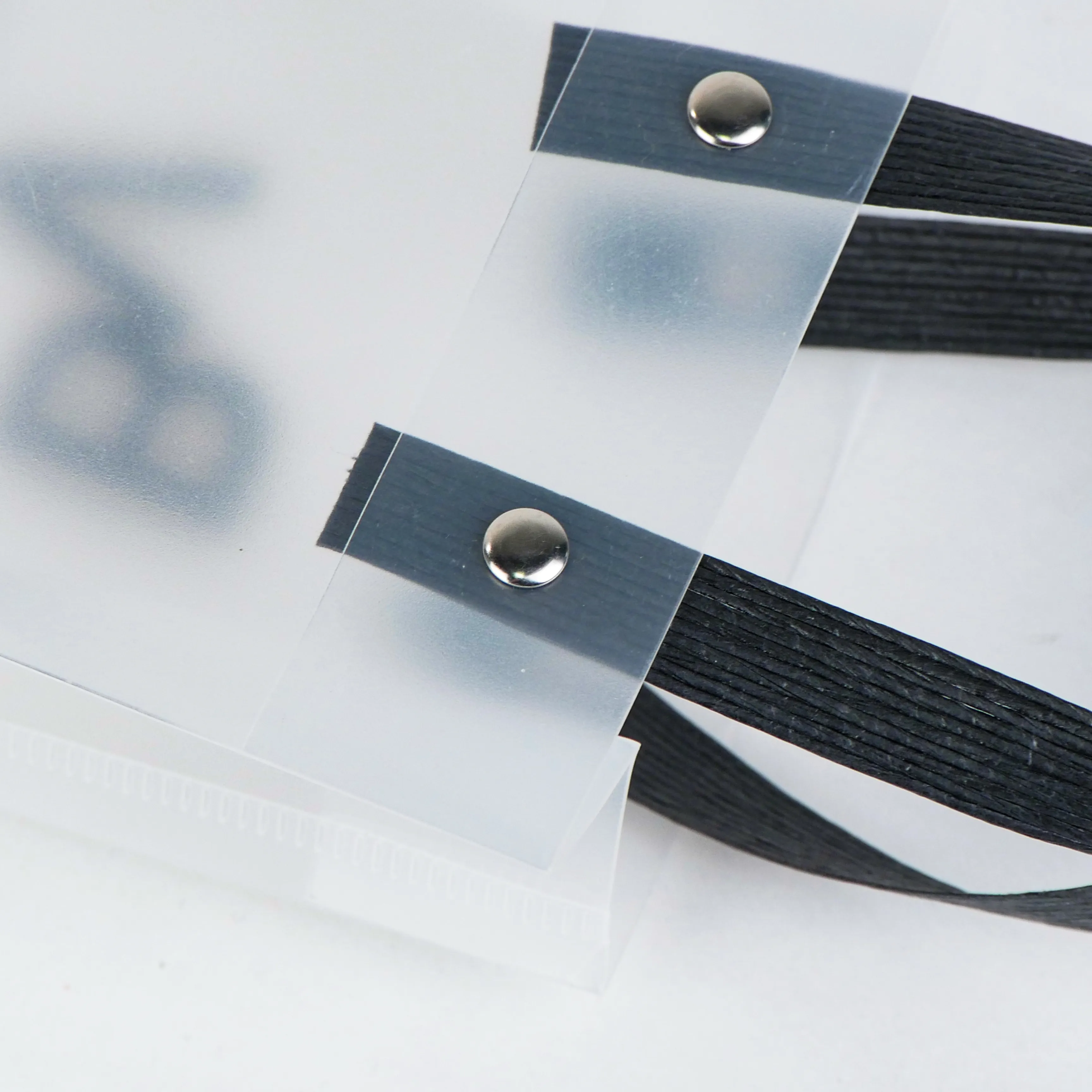 Clear plastic bag with handle 2